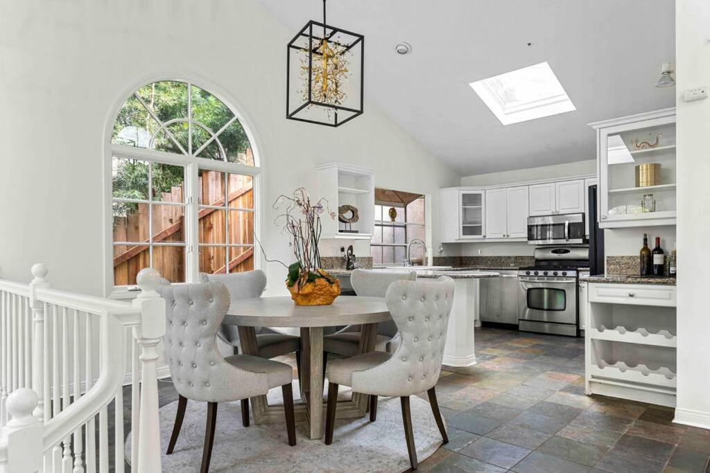 לוס אנג'לס Stunning Mediterranean Mansion In Laurel Canyon מראה חיצוני תמונה